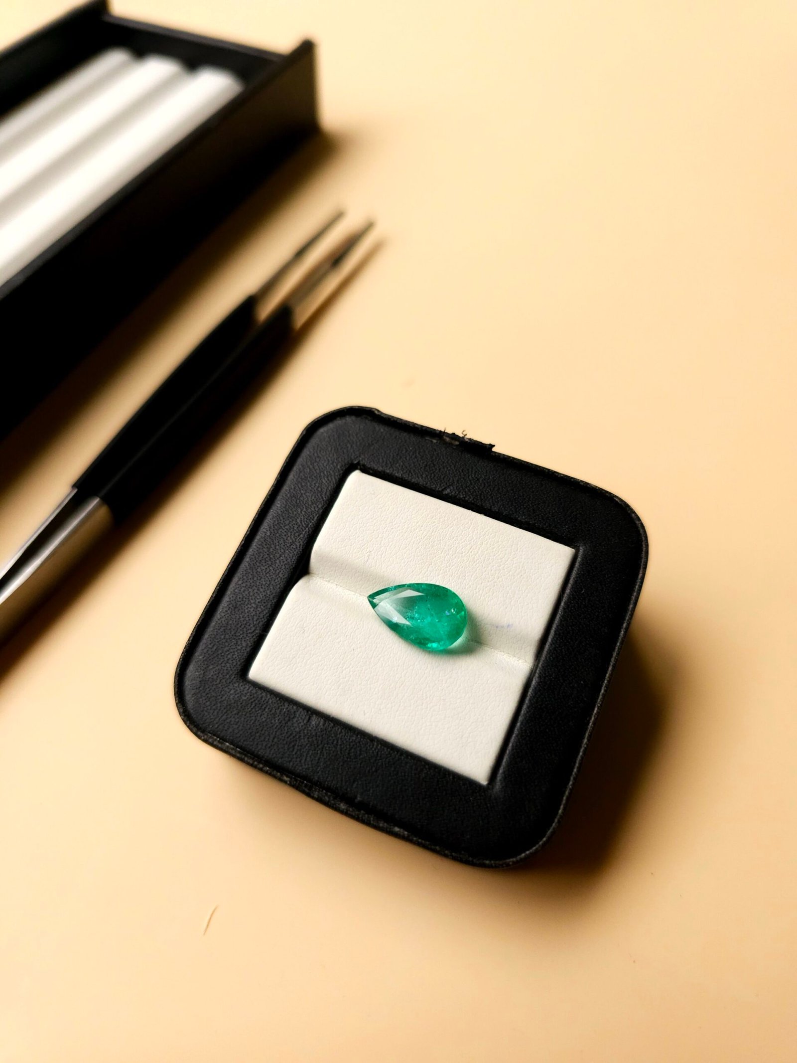 Natural Emerald pear shape