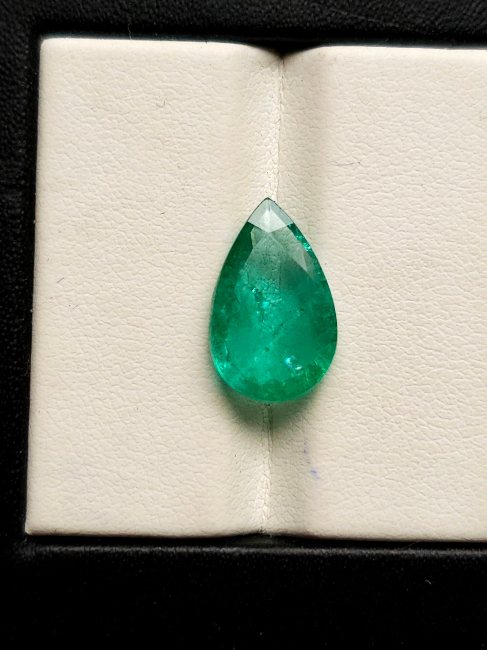 Natural Emerald pear shape